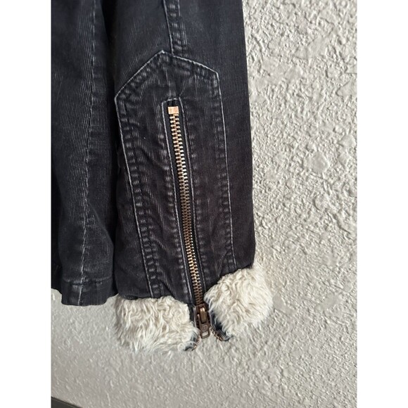22 Twenty Two Black Corduroy Faux Fur Trim‎ Small Full Zip ASO Gilmore Girls - Picture 7 of 8